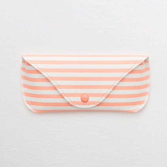 AERIE - Peach & Cream striped sunglasses case! - Picture 1 of 1